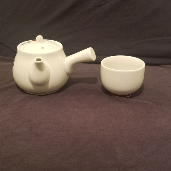 Side handle  teapot with cup - Picture 3 of 8